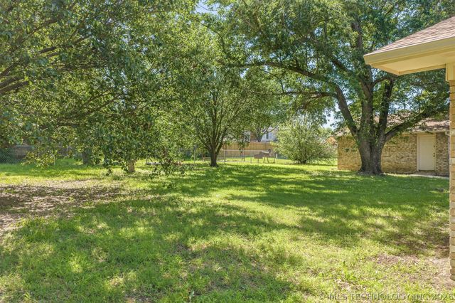1922 S Plainview, Ardmore, OK 73401