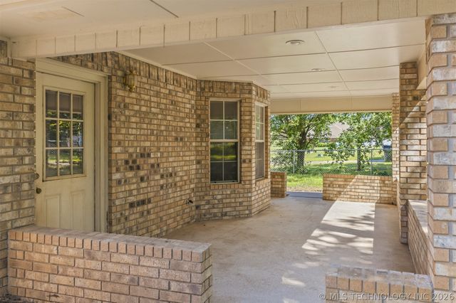 1922 S Plainview, Ardmore, OK 73401