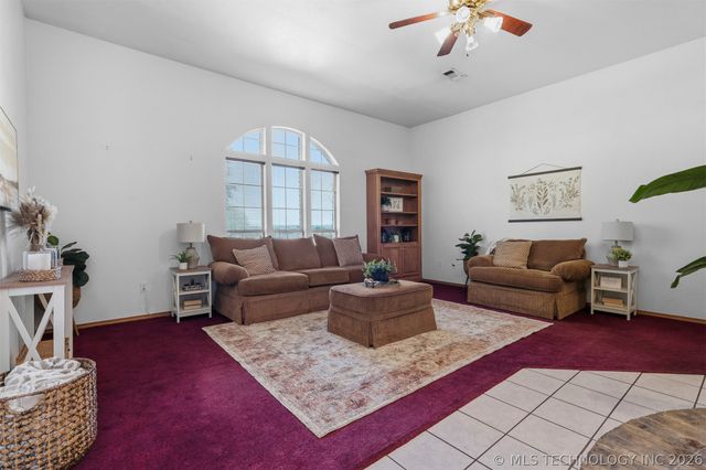 1922 S Plainview, Ardmore, OK 73401