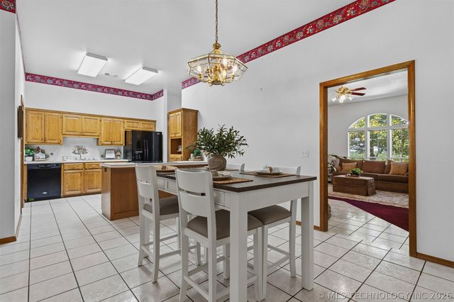 1922 S Plainview, Ardmore, OK 73401
