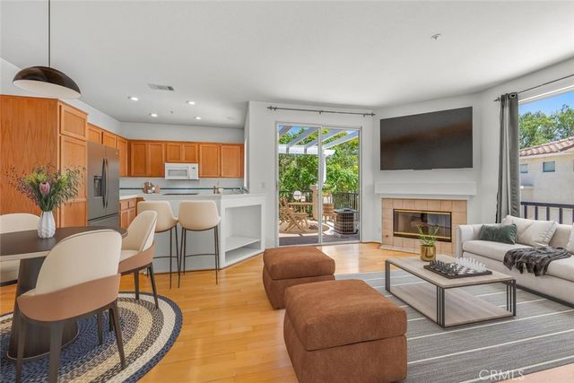 4045 Milano, Moorpark, CA 93021