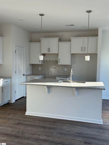 5090 Sunnycreek Drive, Boiling Springs, SC 29316