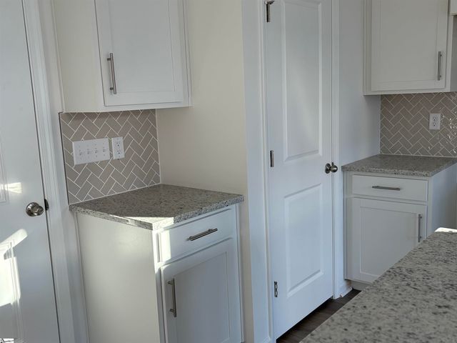 5090 Sunnycreek Drive, Boiling Springs, SC 29316