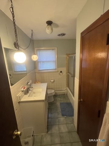 21 Northwood Street, Enfield, CT 06082