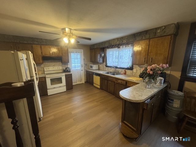 21 Northwood Street, Enfield, CT 06082