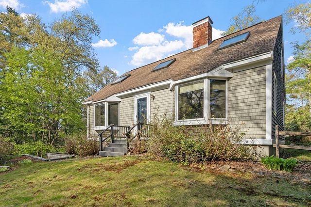 215 Wethersfield Street, Rowley, MA 01969