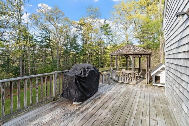 215 Wethersfield Street, Rowley, MA 01969