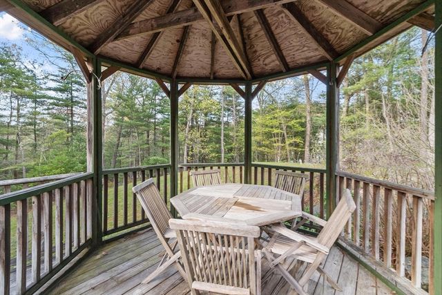 215 Wethersfield Street, Rowley, MA 01969