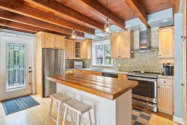 215 Wethersfield Street, Rowley, MA 01969