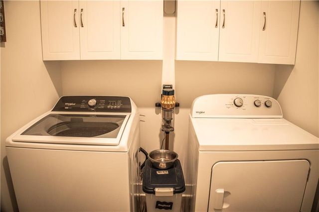 1592 Grayhawk Drive, Basehor, KS 66007