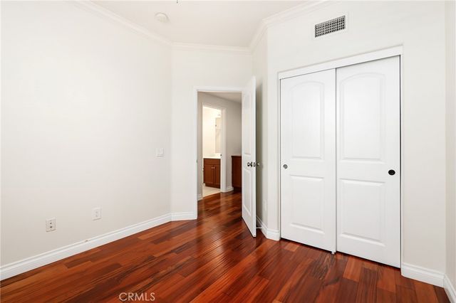 2925 W Edinger Avenue, Santa Ana, CA 92704