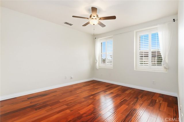 2925 W Edinger Avenue, Santa Ana, CA 92704