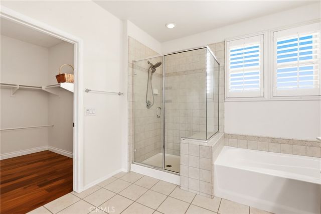 2925 W Edinger Avenue, Santa Ana, CA 92704
