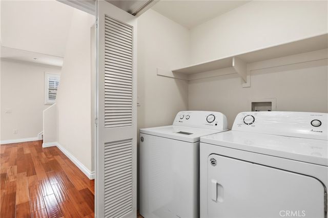 2925 W Edinger Avenue, Santa Ana, CA 92704