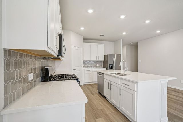 2126 Longchamp Lane, Seagoville, TX 75159