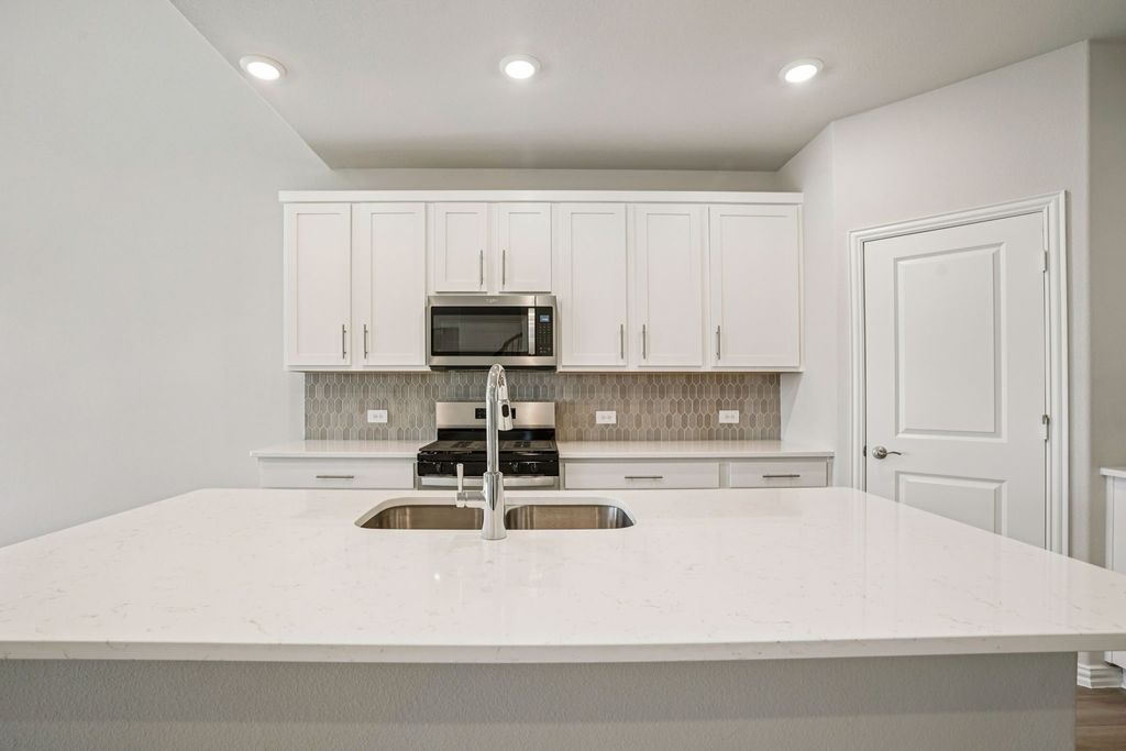 2126 Longchamp Lane, Seagoville, TX 75159