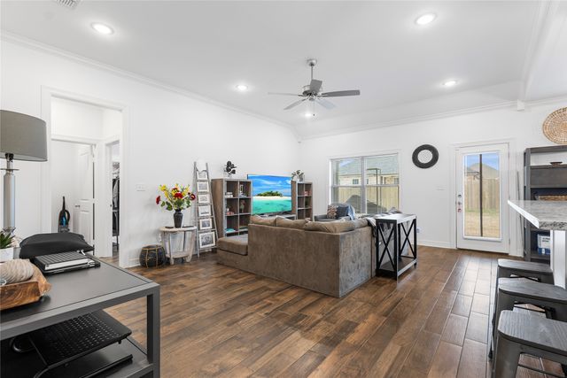 114 Rose Row, Winona, TX 75792