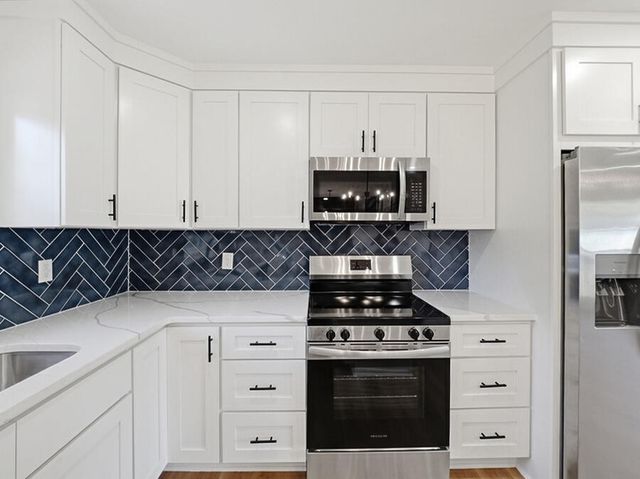 2619 Delhi Road, North Charleston, SC 29406