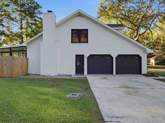 2619 Delhi Road, North Charleston, SC 29406