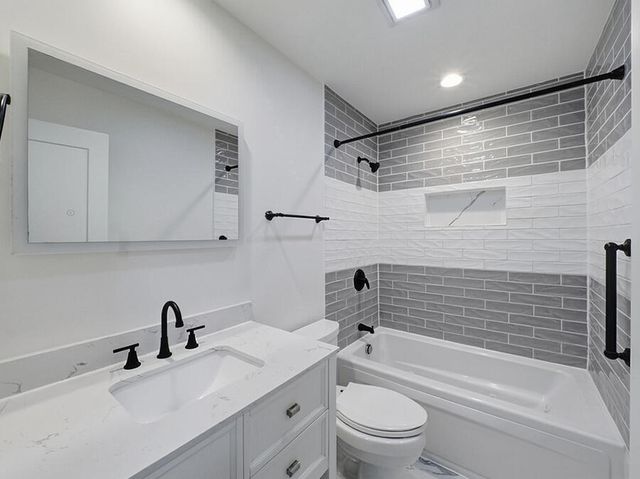 2619 Delhi Road, North Charleston, SC 29406