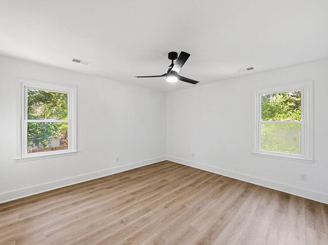 2619 Delhi Road, North Charleston, SC 29406