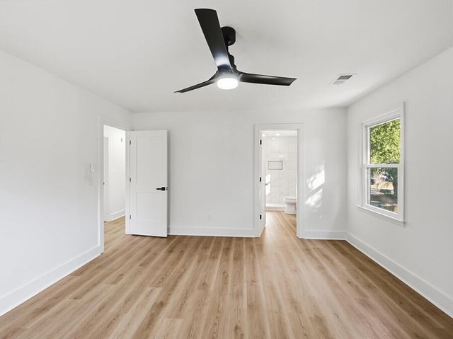 2619 Delhi Road, North Charleston, SC 29406