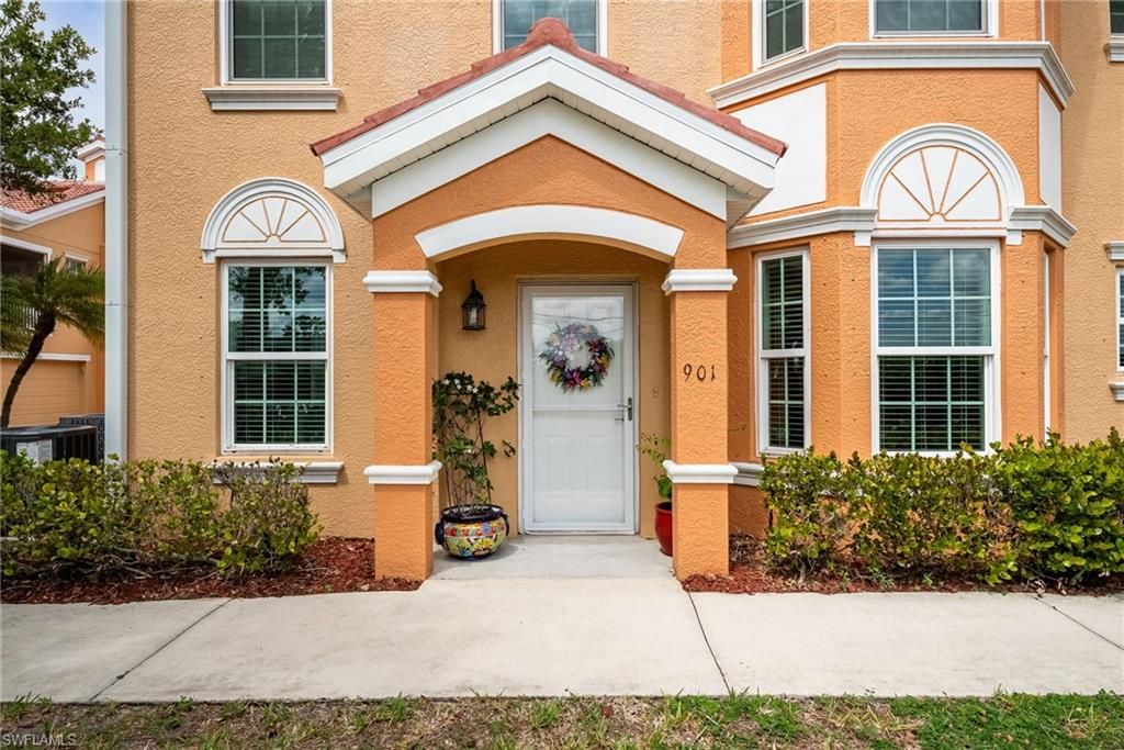 Image 1 of property listing at 1848 Concordia Lake CIR 901, Cape Coral, FL 33909