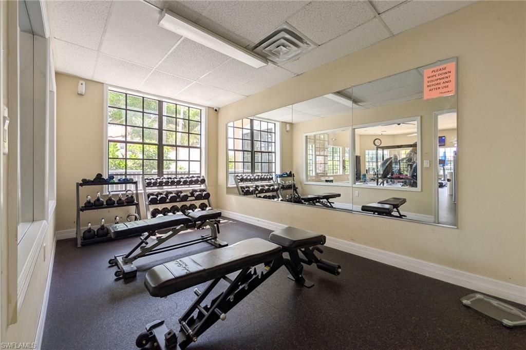 Image 9 of property listing at 1848 Concordia Lake CIR 901, Cape Coral, FL 33909
