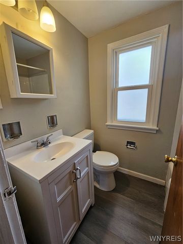 42 Layton Avenue, Amherst, NY 14226