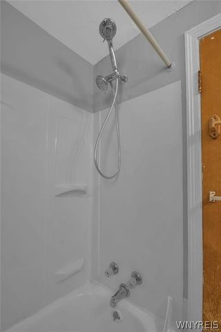 42 Layton Avenue, Amherst, NY 14226