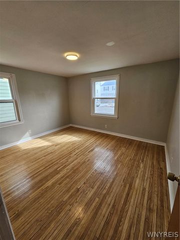 42 Layton Avenue, Amherst, NY 14226