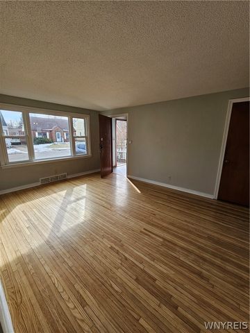 42 Layton Avenue, Amherst, NY 14226