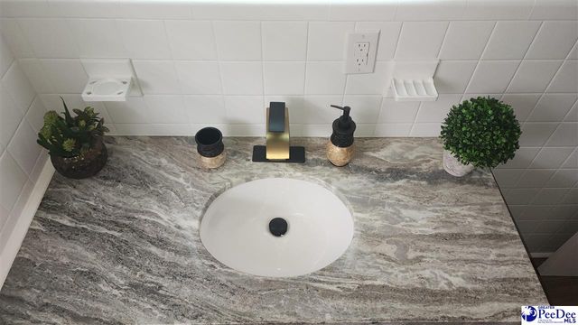 136 Wire, Road, SC 29532