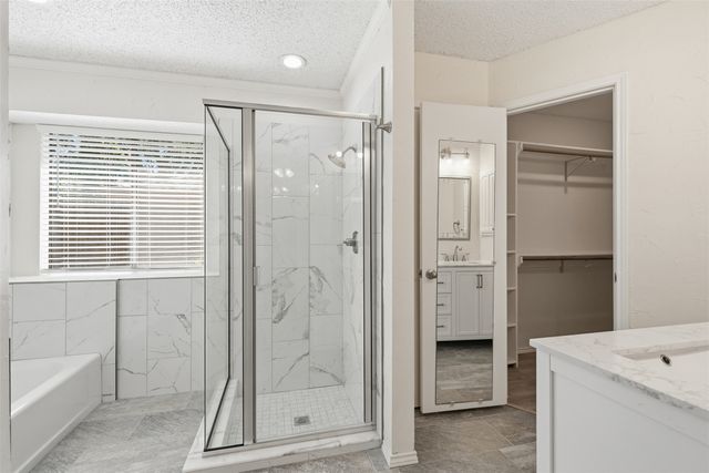 2405 Amber Hill Lane, Euless, TX 76039