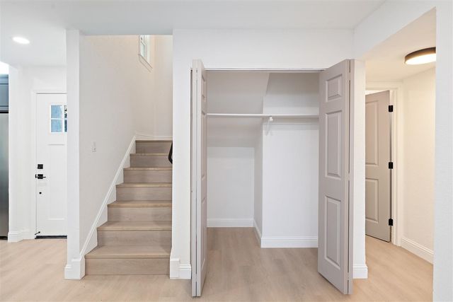 32325 Pegasus Ct, Union City, CA 94587