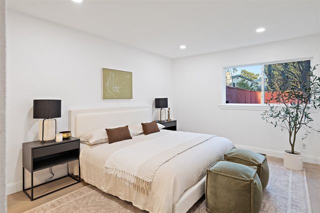 32325 Pegasus Ct, Union City, CA 94587