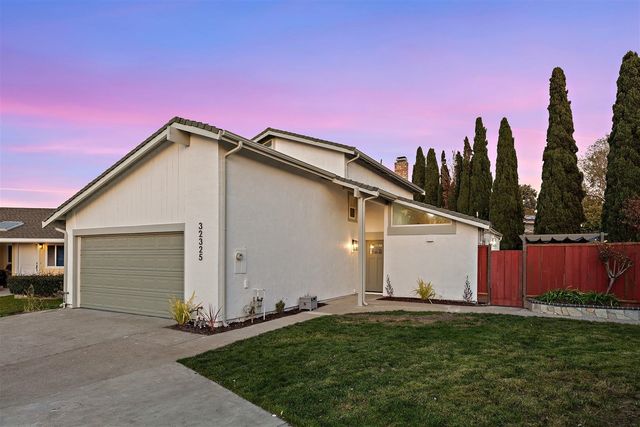 32325 Pegasus Ct, Union City, CA 94587