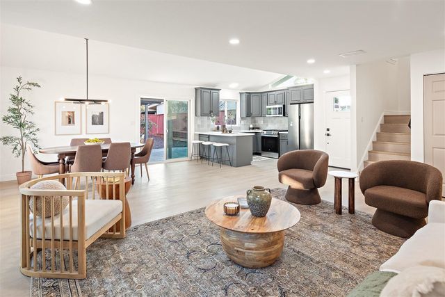 32325 Pegasus Ct, Union City, CA 94587