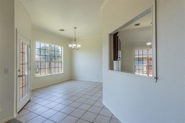 904 NE 25th Court, Moore, OK 73160