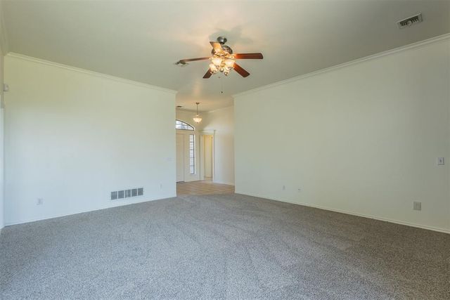 904 NE 25th Court, Moore, OK 73160