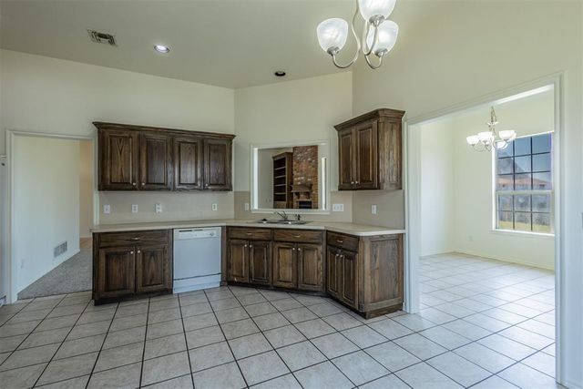 904 NE 25th Court, Moore, OK 73160