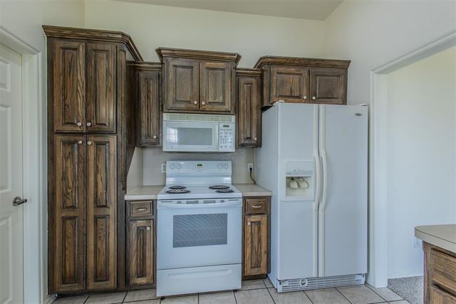 904 NE 25th Court, Moore, OK 73160
