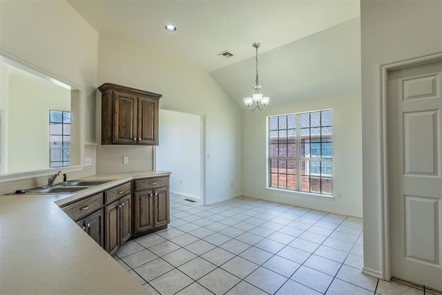 904 NE 25th Court, Moore, OK 73160