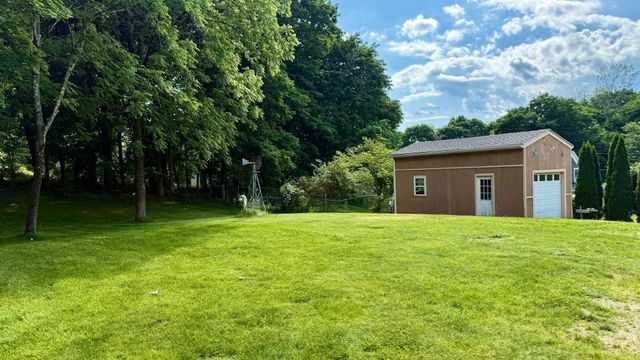 9R Gates Terrace, Sterling, MA 01564