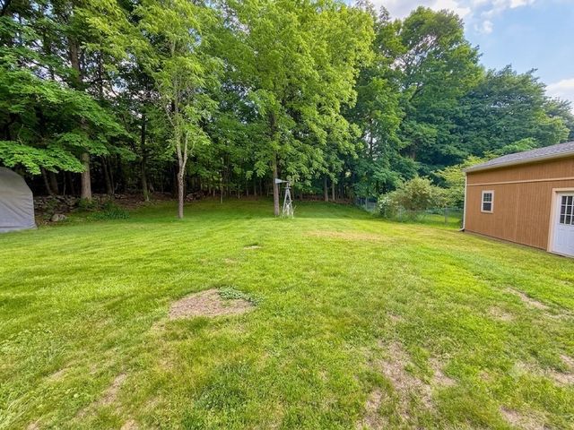 9R Gates Terrace, Sterling, MA 01564