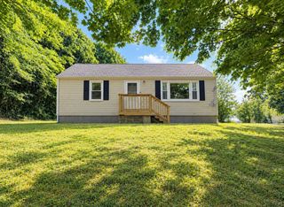 9R Gates Terrace, Sterling, MA 01564