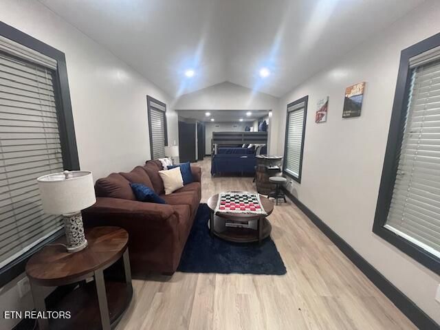 2359 Grassy Branch Rd, Sevierville, TN 37876