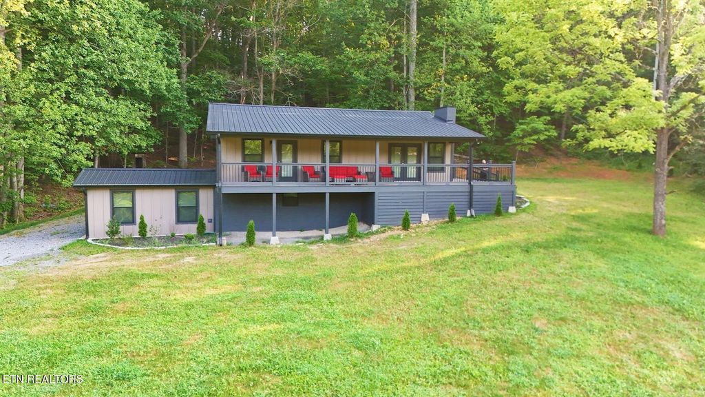 2359 Grassy Branch Rd, Sevierville, TN 37876