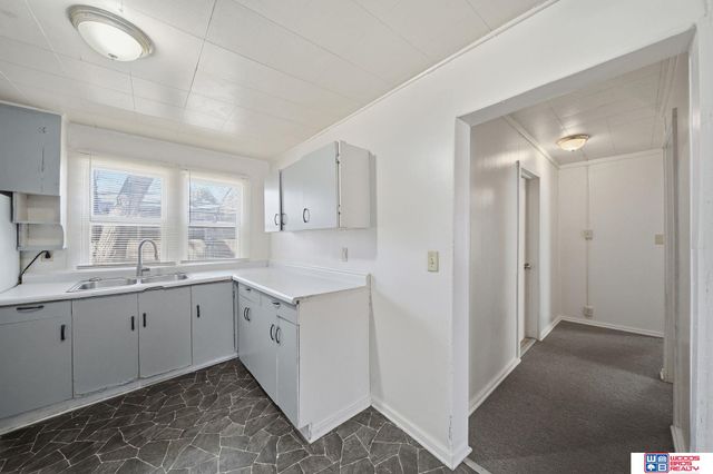 215 B Street, Lincoln, NE 68502