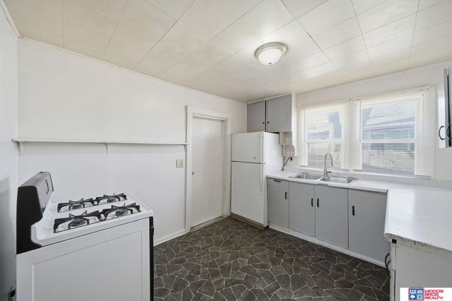 215 B Street, Lincoln, NE 68502